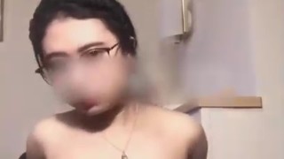 Cewe Tiktoker Montok Ebot Guling Viral