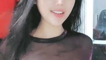 Utingnya Kak Chikita Remas Susunya