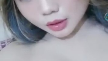 Xindy Show Bugil Pamer Lekuk Body